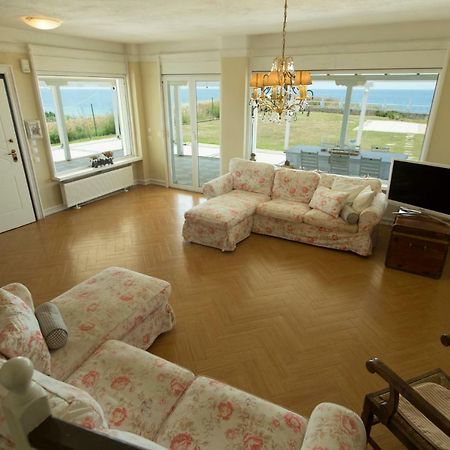 Magnificent Seascape Villa On A Secluded Beach Неа-Муданья Экстерьер фото