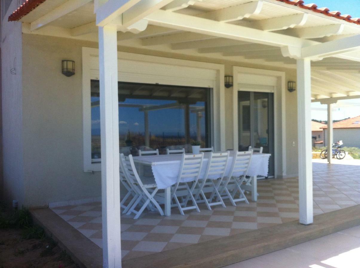 Magnificent Seascape Villa On A Secluded Beach Неа-Муданья Экстерьер фото